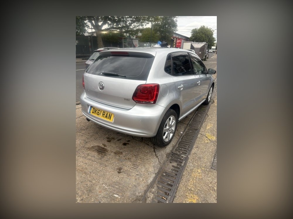 Silver Volkswagen Polo 1.2 TSI BlueMotion Tech Match Edition Hatchback 5dr Petrol Manual Euro 6 s/s 90 ps